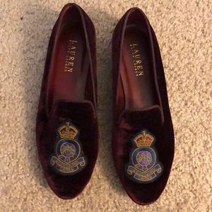 VELVET RALPH LAUREN FLATS! Super cute on!